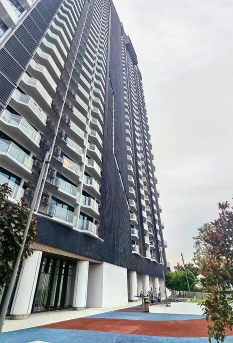 C0704 Almas Suite Seaview & Netflix Stay نوساجايا المظهر الخارجي الصورة