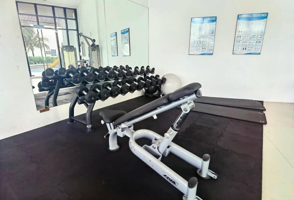 C0704 Almas Suite Seaview & Netflix Stay نوساجايا المظهر الخارجي الصورة
